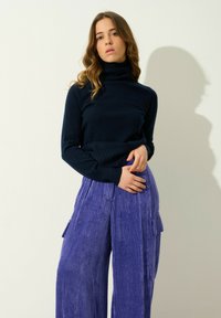 Authentic Cashmere COL ROULÉ - Maglione - navy