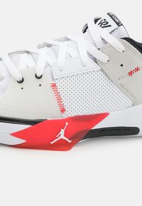 Jordan JORDAN ONE TAKE 5 - Basketsko - white/university red/black