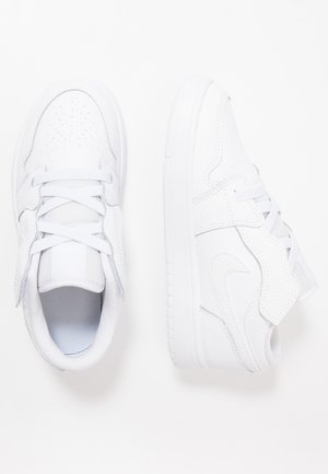 LOW ALT UNISEX - Basketbalové boty - white