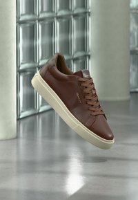 Non sélectionné, cognac/dark brown