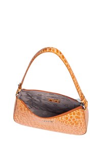 Orange Kunstlederhandtasche mit Krokodilstruktur, ausgestattet mit einem Reißverschluss und einem einzelnen Tragegurt, mit einem grauen Innenfutter.