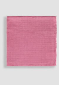 Roze geweven stof met een gladde textuur, in een rechthoekige vorm met afgewerkte rand, met een afmeting van ongeveer 60x40 cm.