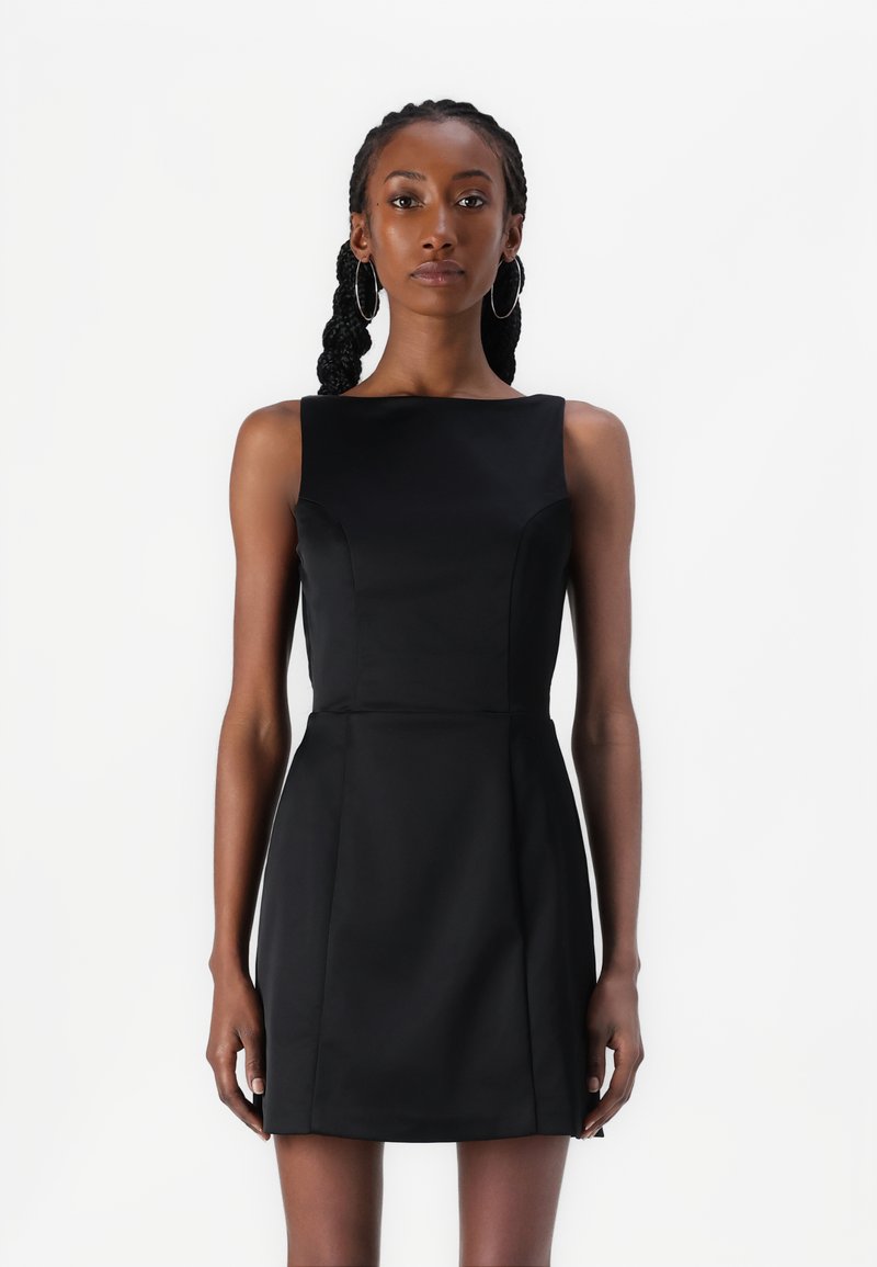 Abercrombie & Fitch - High-Neck Satin Sculpt Mini Dress - Robe de soirée - black beauty, Agrandir