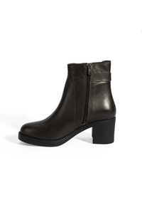 Unausgewählt, brown