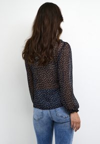 Saint Tropez LILJASZ CRINKLE LS  - Button-down blouse - night sky dot