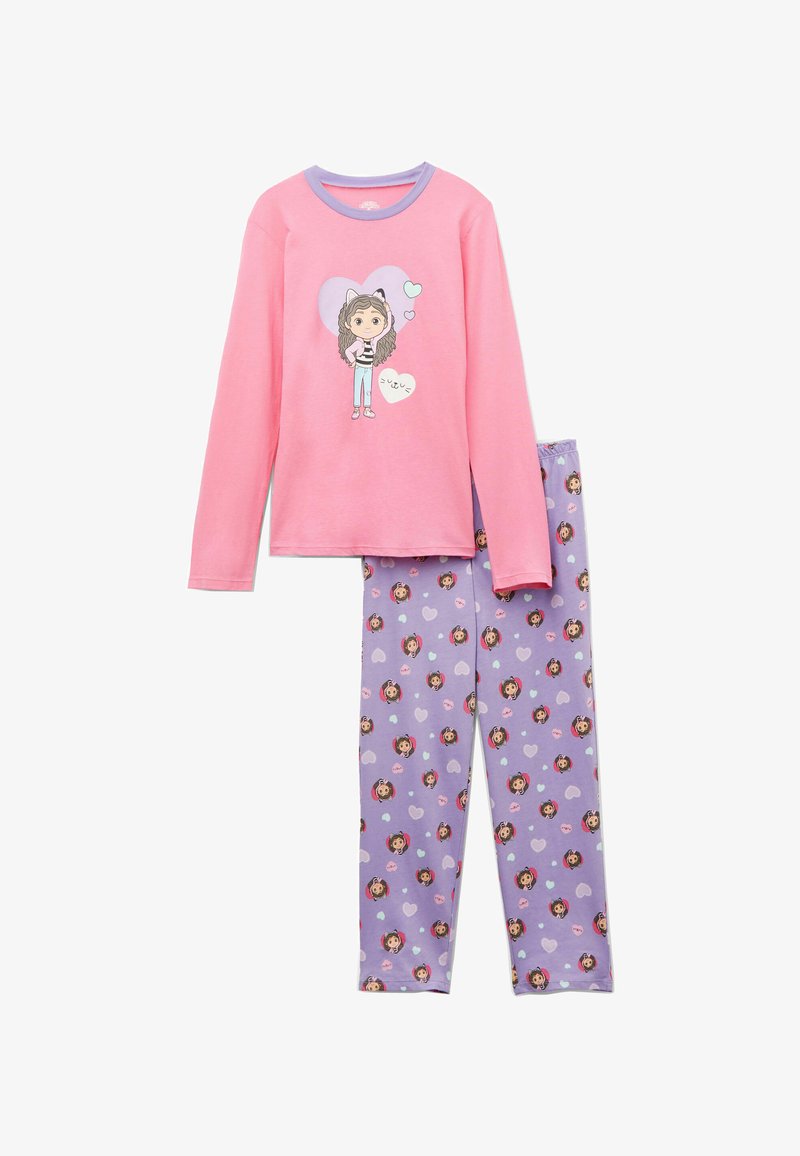 Růžová pyžamová blůza s dlouhými rukávy, na které je obrázek kreslené postavičky a srdíček, doplněná fialovými kalhotami s opakujícím se vzorem postavičky a srdcí.