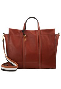 Braune Leder-Shopper-Tasche mit oberen Griffen und einem abnehmbaren gestreiften Schulterriemen. Mit kontrastierendem Nähen und einem Schlüsselhardware-Detail.