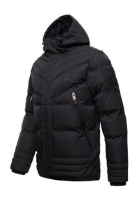 Svart puffjacka med hög krage, huva och blixtlåsförsedd framsida. Har diagonala sömmar, elastiska ärmslut och flera blixtlåsförsedda fickor.