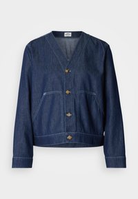 Denimjakke med V-hals, frontlukking med knapper, to påsydde lommer og kontraststing; mørkeblå farge med jevn tekstur.