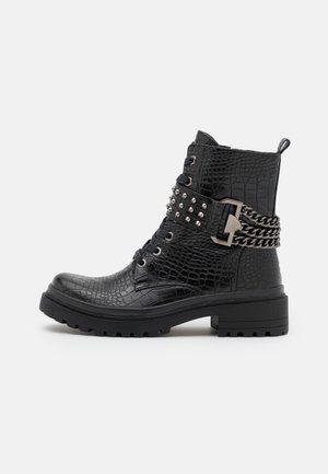 Kotníkové boty na platformě - black