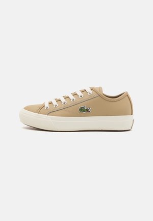 Sneakers - brown