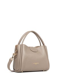 Borsa a tracolla in pelle grigia con design strutturato, parte superiore arrotondata, doppi manici, tracolla removibile e dettagli in oro.