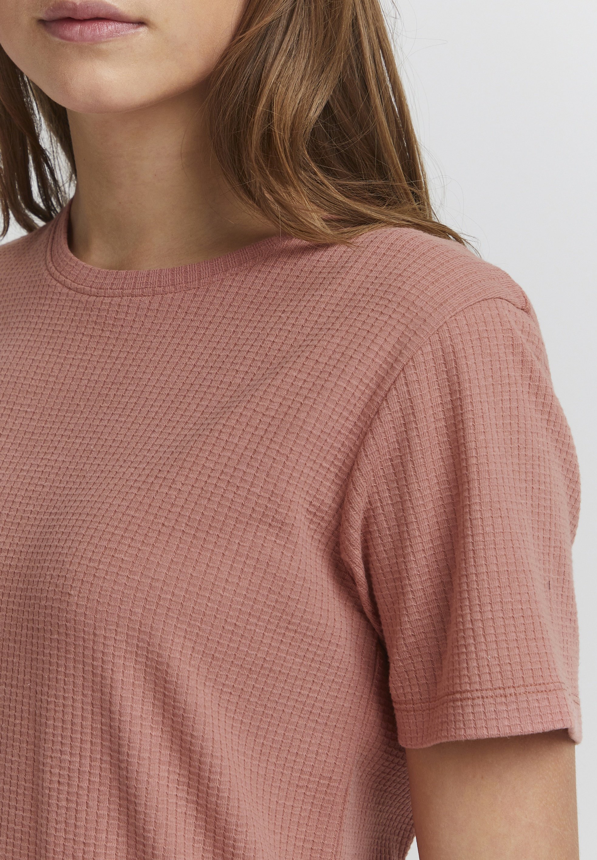 売れ筋商品|||オックスモ Tシャツ レディース トップス OXPIM - Basic T-shirt - ash rose OXPIM Women's Basic T-shirt in Ash Rose - Crew Neck Style
