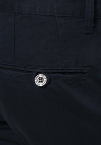 Solid Chino - dark blue