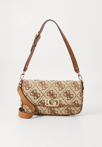 Borsa a tracolla in tessuto beige con motivo geometrico marrone, dettagli in ecopelle marrone, hardware dorato e tracolla regolabile.