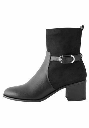 FOREVER COMFORT BUCKLE DETAIL HEELED REGULAR WIDE FIT - Botines - black