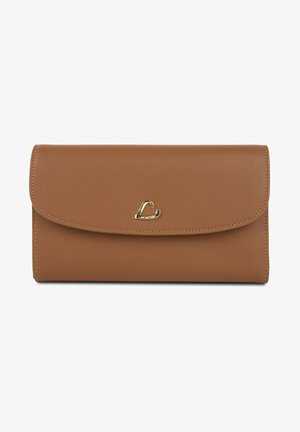 Portafoglio in finta pelle marrone con texture liscia, chiusura a patta con gancio e logo dorato accentato sul davanti.