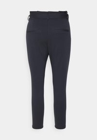 Vero Moda Petite VMEVA PAPERBAG - Calças - night sky