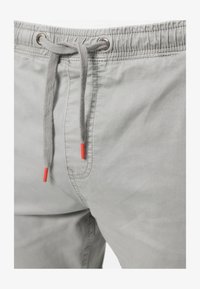 Selected, lt grey