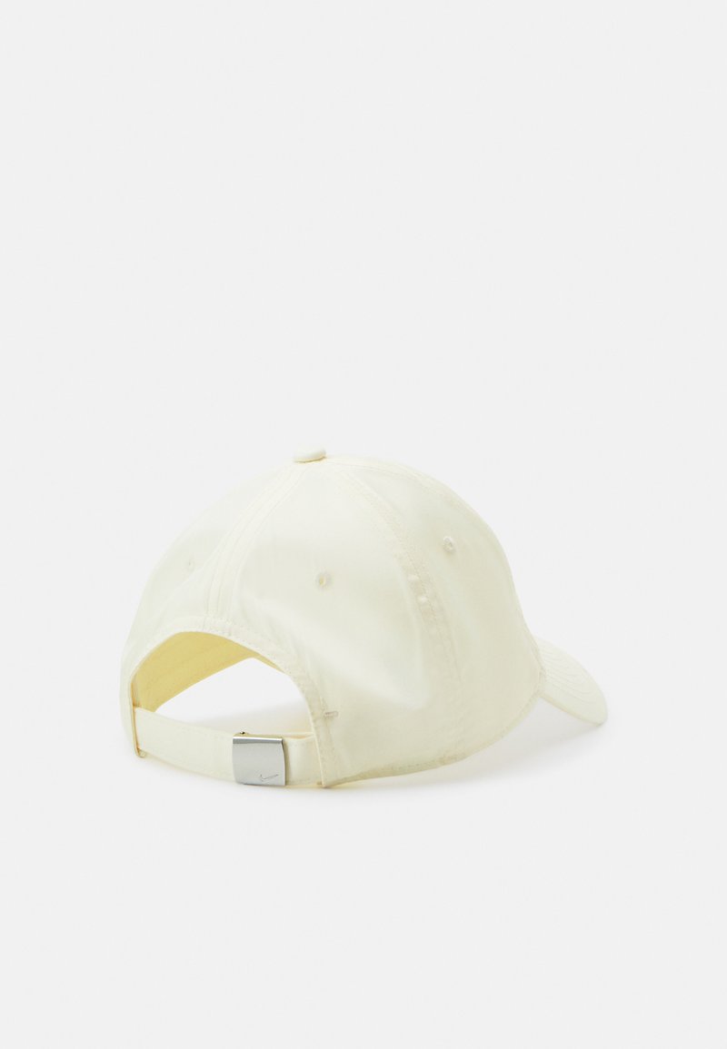 nike cream cap