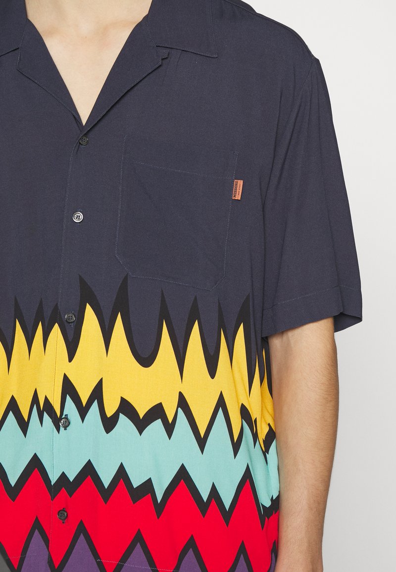 Herren T-shirts & Polos | Missoni SHORT SLEEVE Hemd multicolor/navy/mehrfarbig - PA58267 Herren T-shirts & Polos | Missoni SHORT SLEEVE Hemd multicolor/navy/mehrfarbig - PA58267