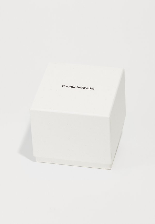 THE PAST WITHIN THE PRESENT - Necklace4