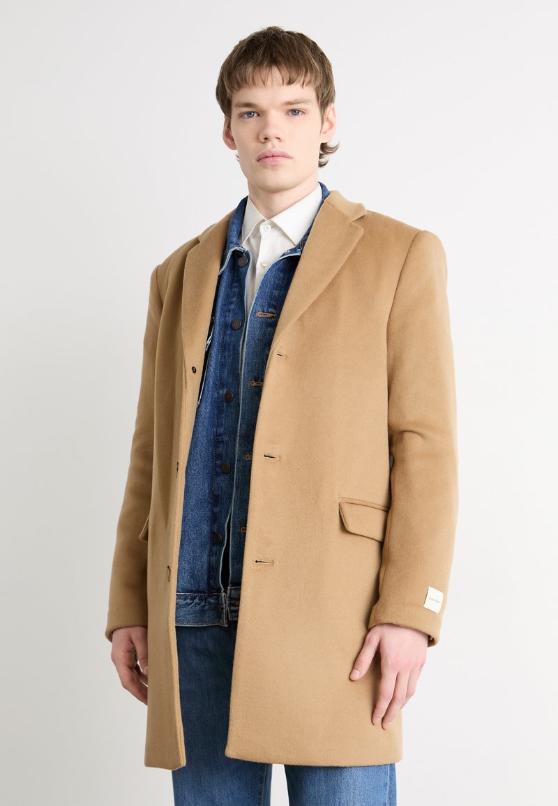 Calvin Klein COAT - Klassischer Mantel - natural khaki