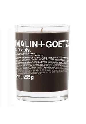 Schwarze Glaslaterne mit klarem Boden, weißem Textetikett und einem Baumwolldocht. Enthält eine pflanzliche Wachsmischung. 9 oz (255 g).