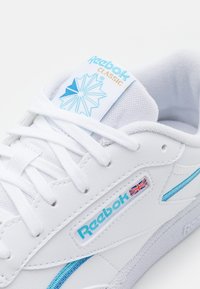Reebok Classic Sneakers - white