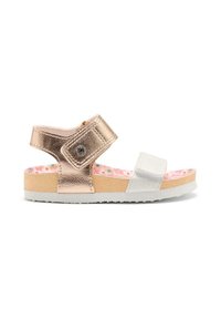 Sandalias de velcro metálicas en color rosa dorado y blanco, con una plantilla texturizada y un patrón floral colorido en el interior. Suela de goma ligera para mayor tracción.