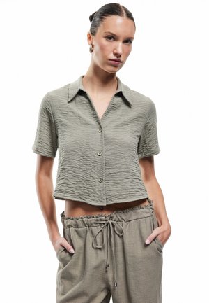 SHORT SLEEVE - Skjortebluser - green