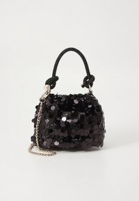 Musta paljettinen käsilaukku pyöreällä muodolla, teksturoidulla pinnalla, kahdella yläkahvalla ja irrotettavalla ketjuhihnalla. Hopeiset metalliosat.