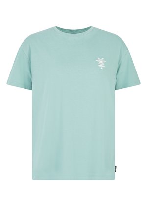 Lichtgroen T-shirt van zacht materiaal, met een ronde hals en korte mouwen. Klein wit palmbomenlogo op de linkerkant van de borst.