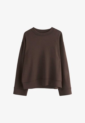 Brun sweatshirt gjord av mjukt tyg, med en bred rundhals, sänkta axlar och en avslappnad passform. Ribbad mudd och nederkant.