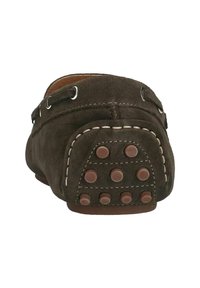 Bruine suède mocassin-stijl schoenen met een ronde neus, contrasterende stiksels en een rubberen noppenzool voor grip. Voorzien van zilveren oogjes.
