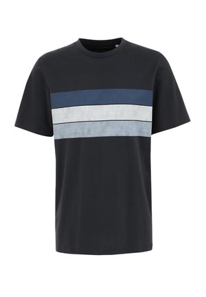T-shirt nero a maniche corte con strisce orizzontali in blu scuro, blu chiaro e grigio sul petto. Collo rotondo, material in cotone.