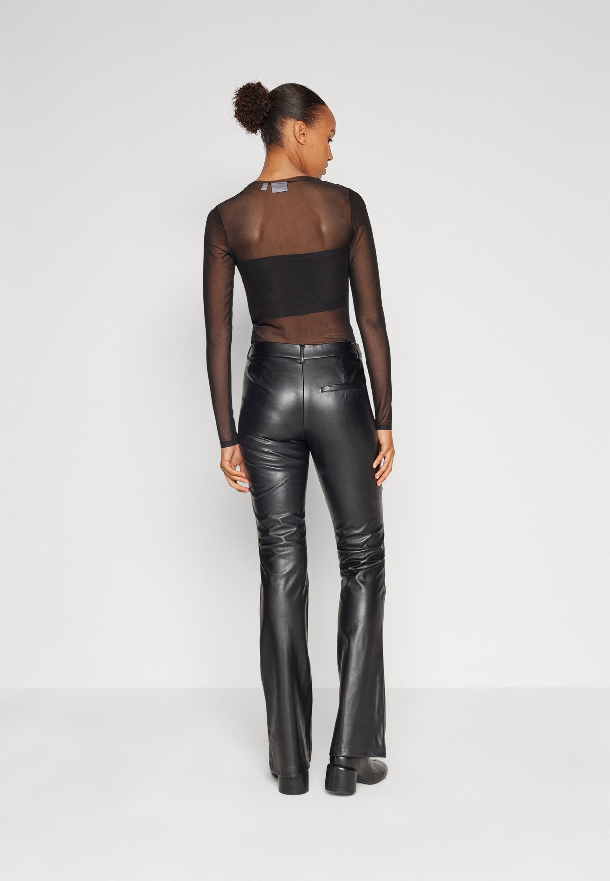 ONLBLAKE FLARED PIN LEA PANT