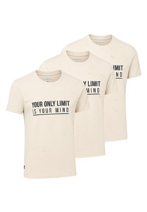 - T-shirt z nadrukiem