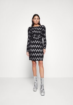 ONLNEW QUEEN GLITTER DRESS BOX - Koktejlové šaty / šaty na párty - black/ silver