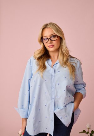 Kaffe Curve GIULY HEART  - Užsagstoma palaidinė - windsurfer w  blue hearts