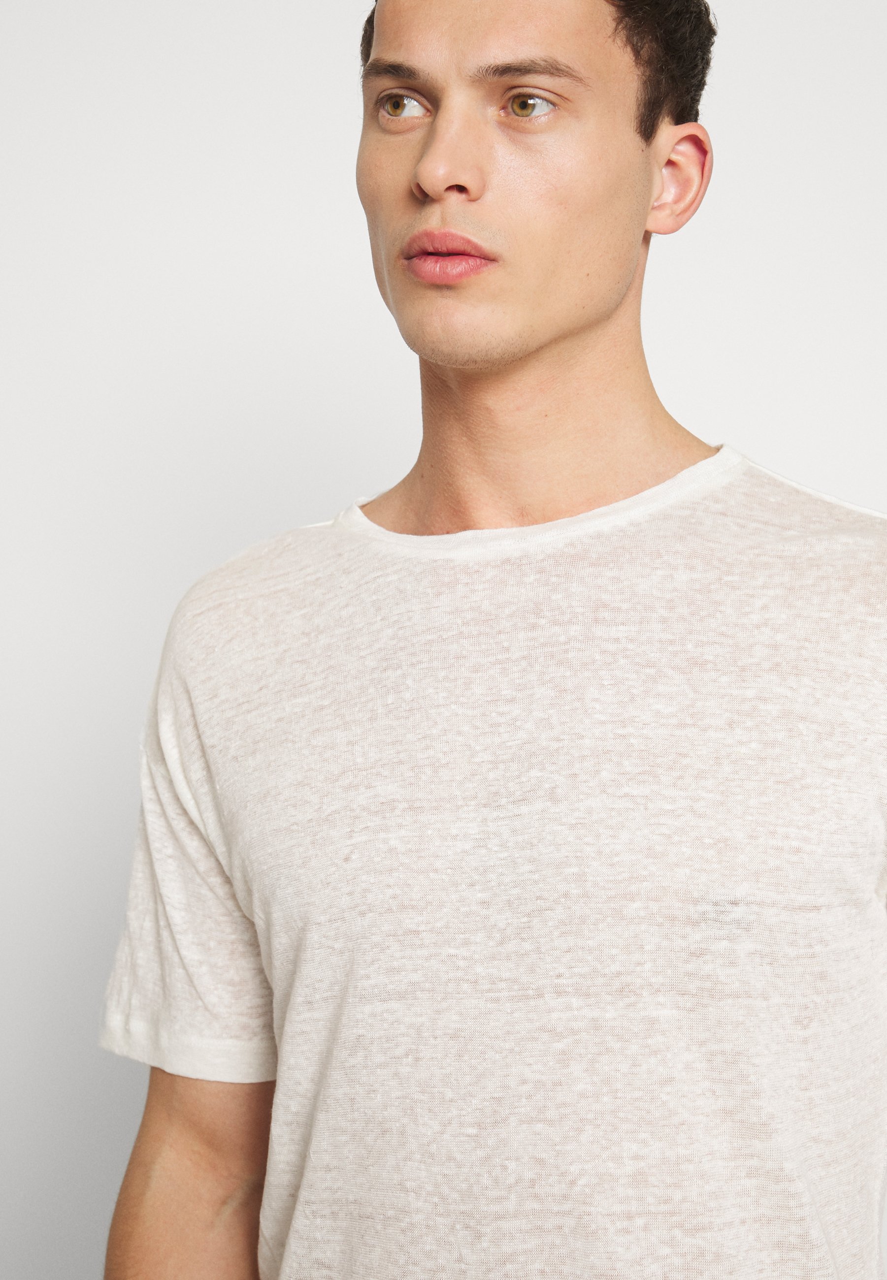Be Edgy BEJAKE T shirts med print offwhite Zalando.no Be Edgy BEJAKE - T-shirts med print - black