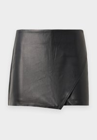 Zwarte leren minirok met een wikkelontwerp, gladde textuur en een schone afwerking. Bevat geen zichtbare hardware of patronen.