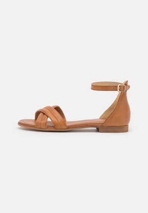sandales femme cognac