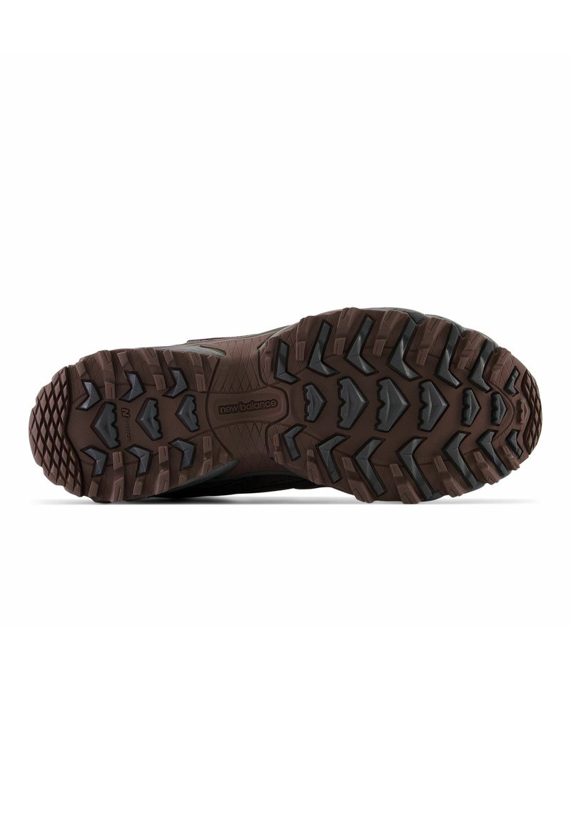 New Balance 610 UNISEX - Laufschuh Trail - truffle magnet/rot 
