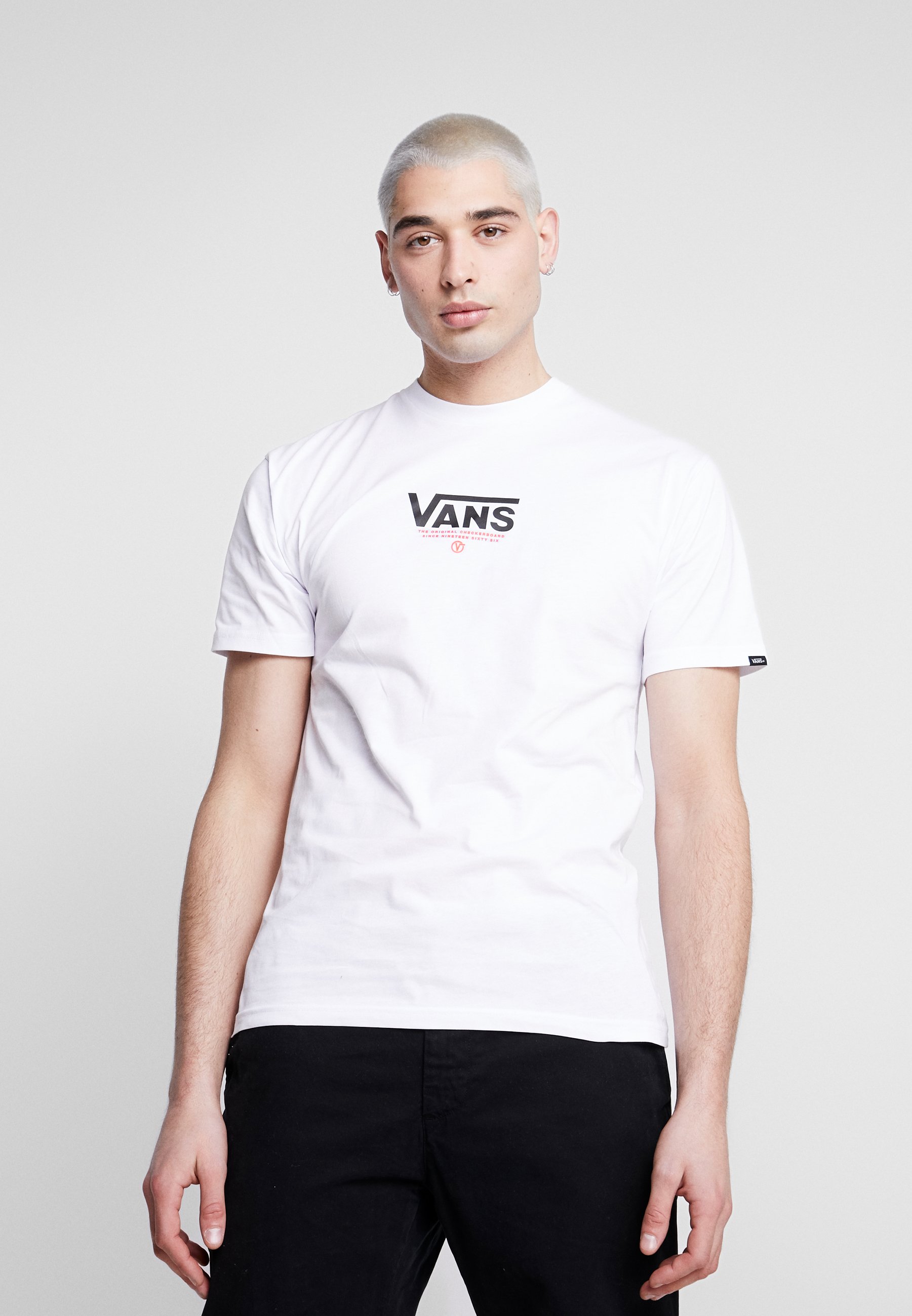 camicia e pantaloncini