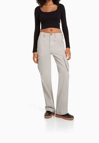 Bershka Kapsáče - mottled light grey