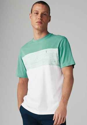 Next BLOCK REGULAR - T-shirts print - sage green
