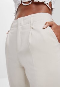 Bershka Chinos - beige