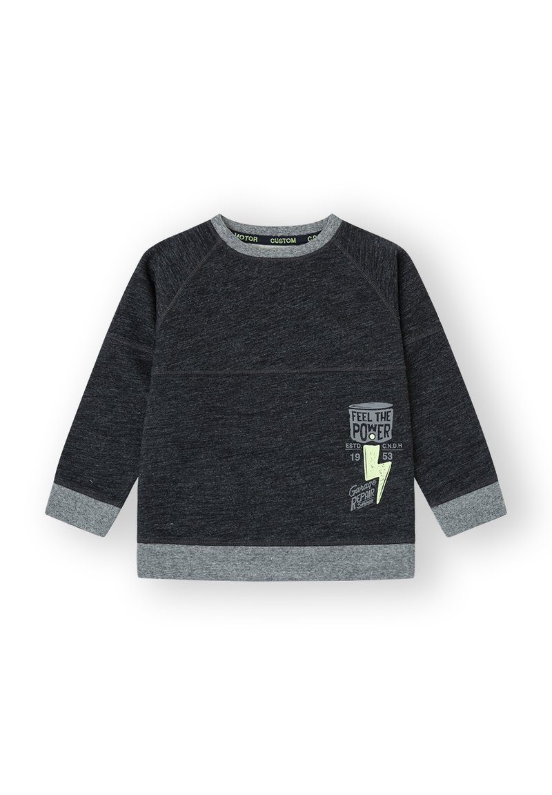 Sudadera de manga larga gris oscuro con puños y dobladillo gris claro, que presenta el texto "Siente el Poder" y un gráfico de rayo amarillo en el frente.
