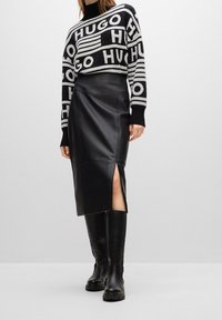 HUGO Trui - black